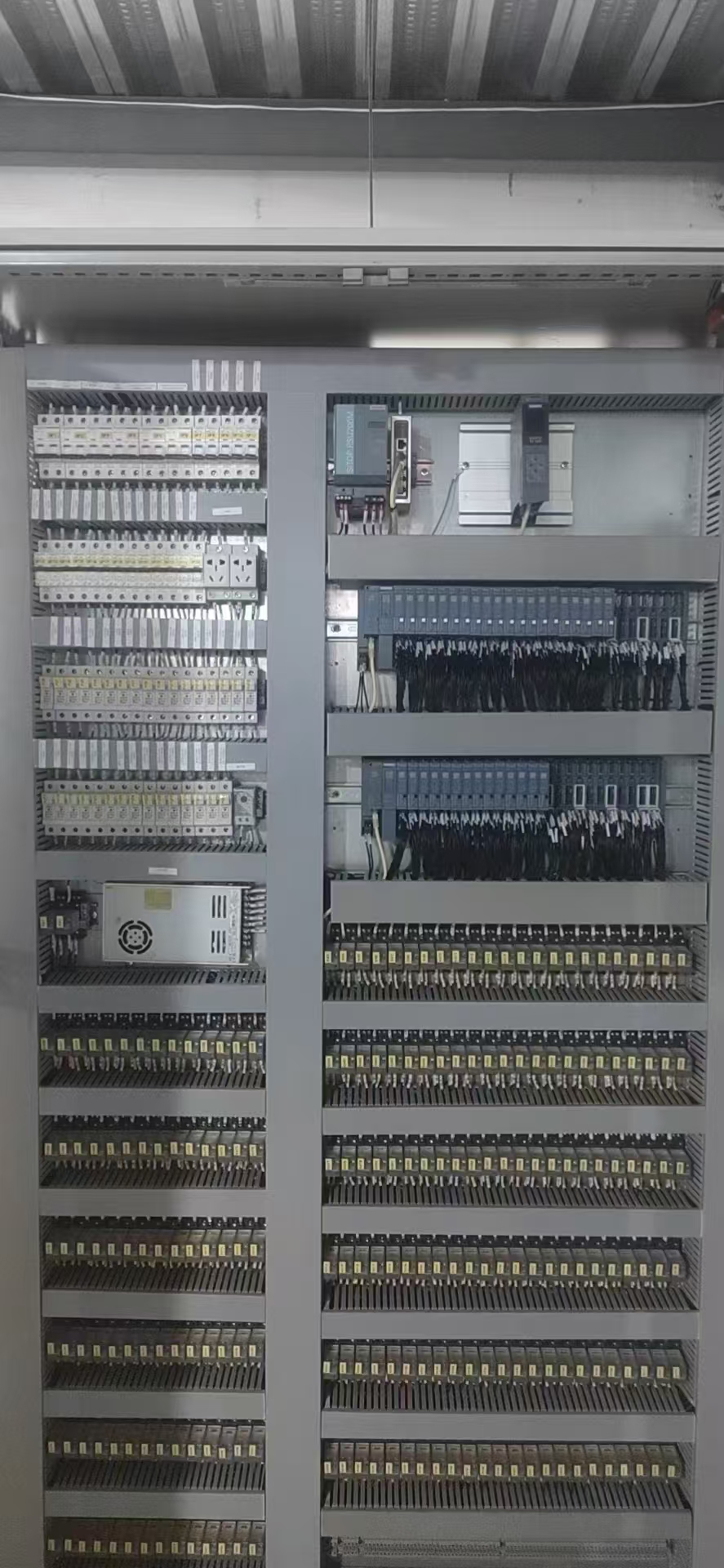 <b>西门子S7-1500 加ET200分布式IO PLC柜</b>